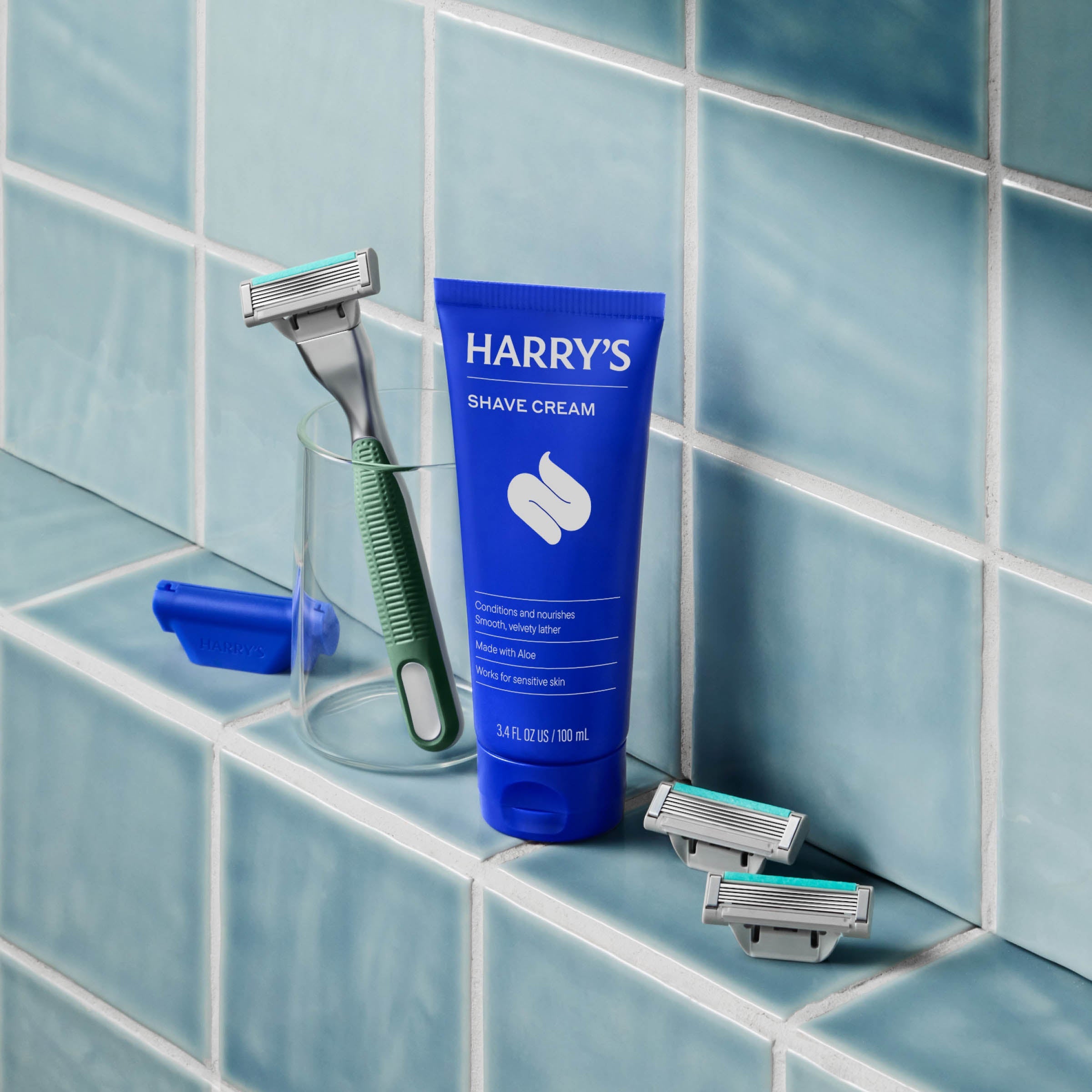 Harry's Plus Shave Set - Sharp Shaving Razor