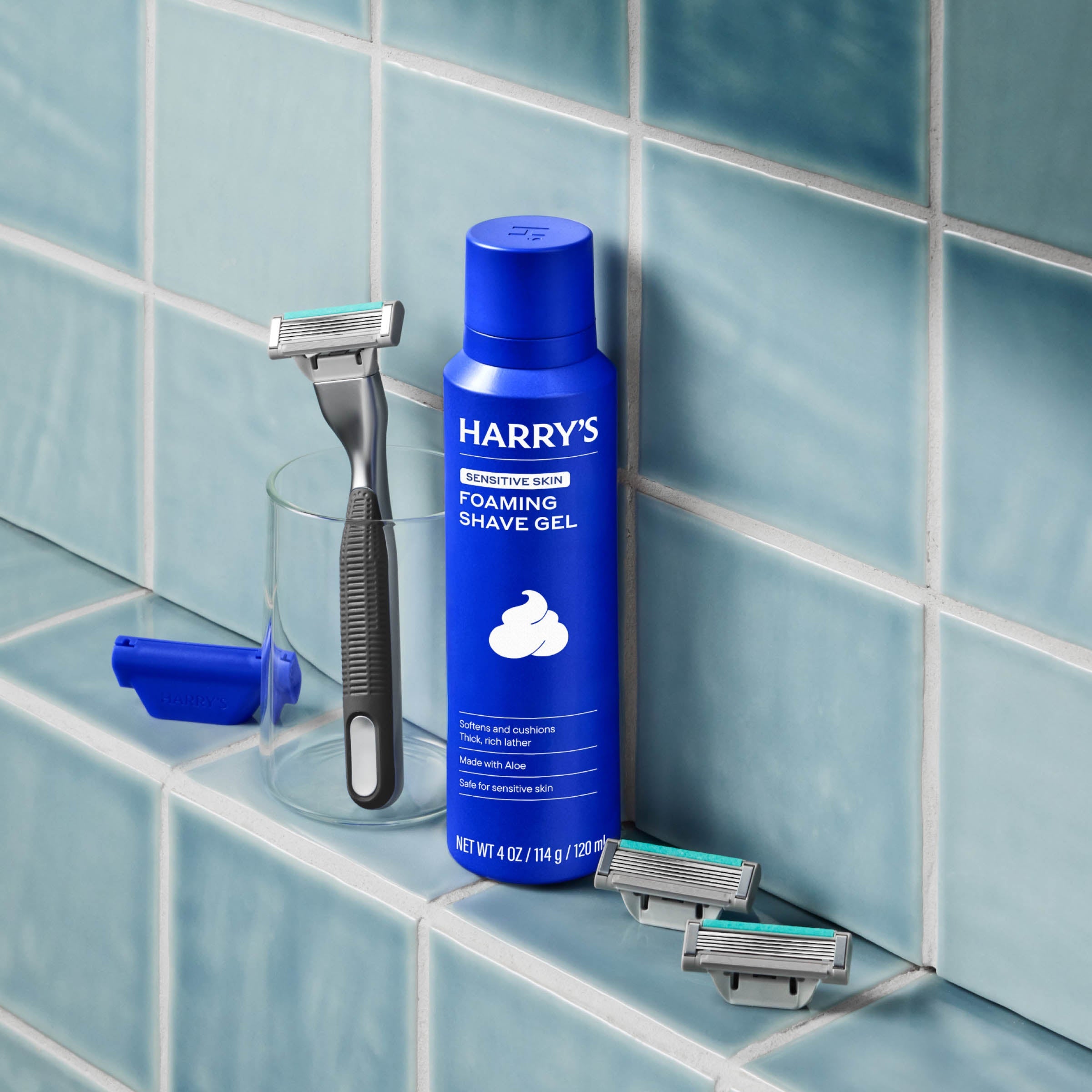 Harry's Plus Shave Set - Sharp Shaving Razor