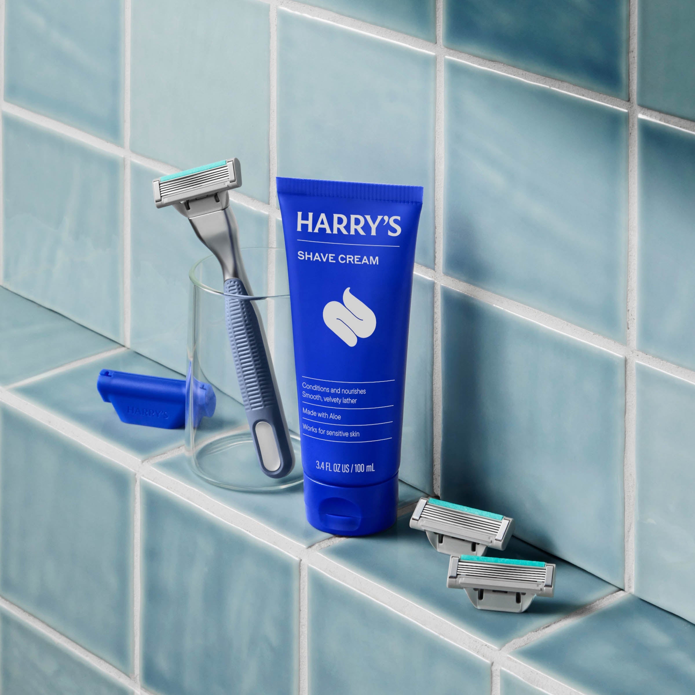 Harry's Plus Shave Set - Sharp Shaving Razor